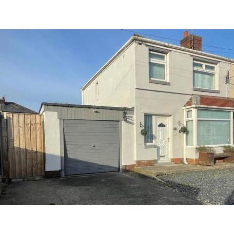 Lovely 3 bedroom house with off street parking