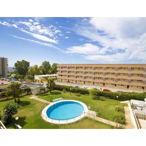 Lovely apartment in Torremolinos Views of the sea, pool, terrace, sofa bed and fully equipped kitchen