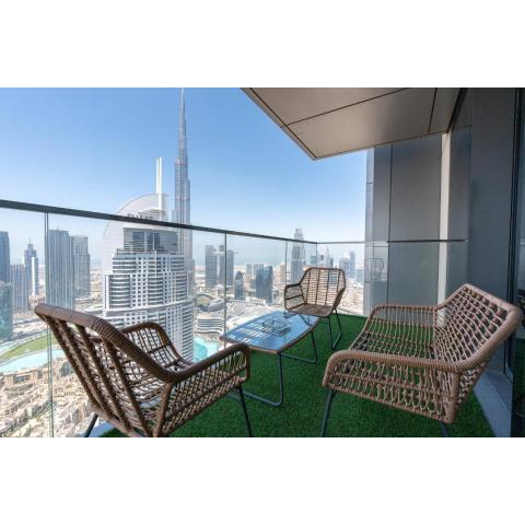 Lux Apt-Burj View Opp. Dxb mall