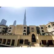 Lux BnB I Souk Al Bahar I Burj Khalifa Views