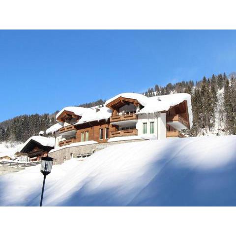 Luxurious Apartment in Saalbach Hinterglemm near Ski Area