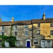 Luxury Grade II Listed Cotswolds Retreat in Royal Market Town