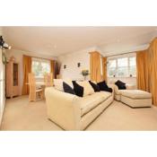 Luxury top floor 2BD Apartment Apsley