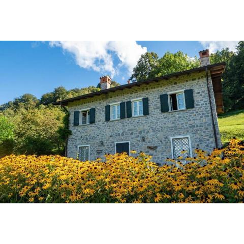 Main Cottage of Bellagio with Como Lake View