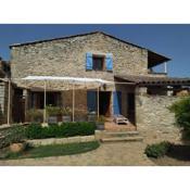 Maison de village en bordure de garrigue