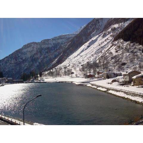 Mansarda Vista lago a Campodolcino