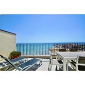 MARINA stunning duplex with views over the beach