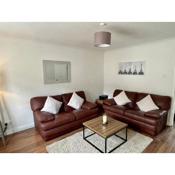 Modern 2 bedroom apartment near Glasgow Airport