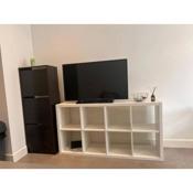 Modern and spacious 1 bed home in Hounslow