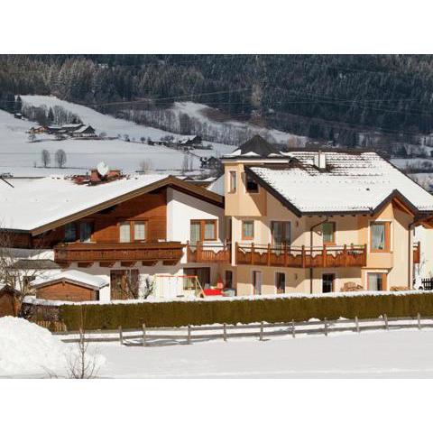 Modern Apartment near Ski Area in Salzburger