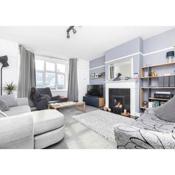 Modern, spacious 2 bed flat