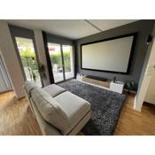 Modernes Apartment mit Heimkino, Terrasse & Tiefgarage