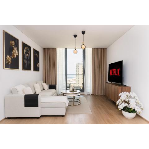 New apt in Dubai Marina with balcony and sea view