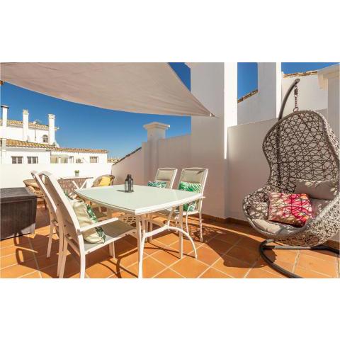 Nice apartment in La Duquesa with WiFi and 2 Bedrooms