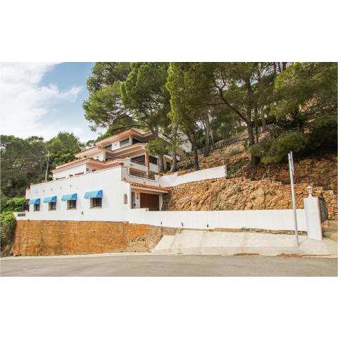 Nice home in Begur with WiFi and 3 Bedrooms