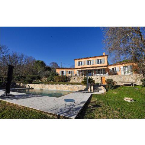 Nice home in Montauroux with Outdoor swimming pool, WiFi and 3 Bedrooms