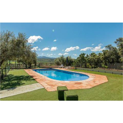 Nice Home In Ronda With Wifi, Private Swimming Pool And 5 Bedrooms