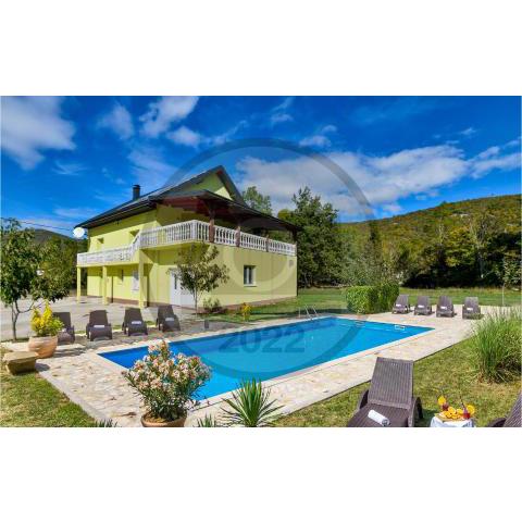 Nice home in Stikada with WiFi, Private swimming pool and Outdoor swimming pool