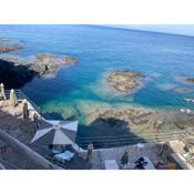 Oasi nel verde con discesa al mare e con piscina