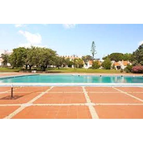 One bedroom appartement at Albufeira 750 m away from the beach with sea view shared pool and enclosed garden