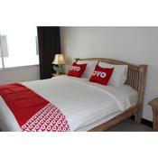 OYO 75409 Premium The Family Hotel