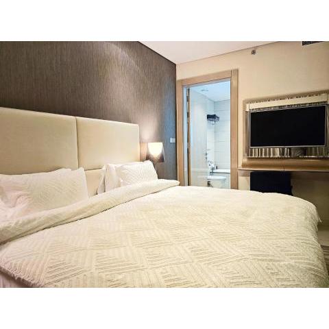 Paramount Hotel Apartment A16