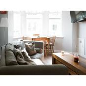 Pass the Keys Lovely Traditional 2 Bedroom Flat in West End