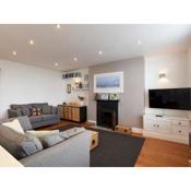 Pass the Keys Modern Seafront Apartment With Great Views Sleeps 4