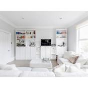 Pass the Keys Top Floor Spacious Apartment near Tooting