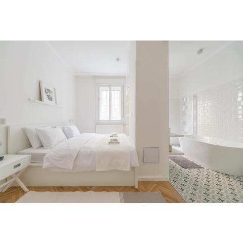 Paulay Ede Street- 2BR / AC / Netflix! (PE67)