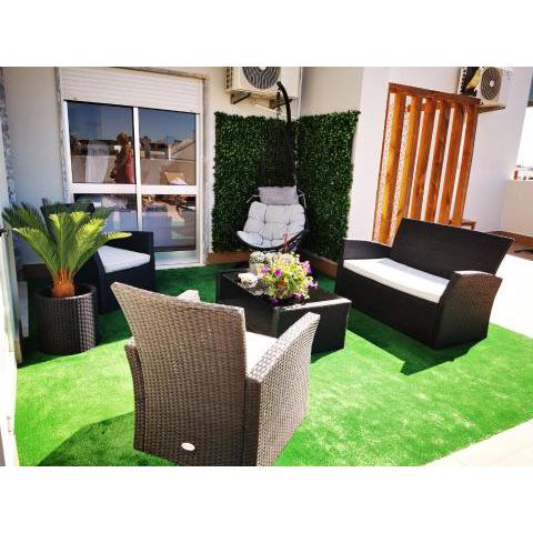 Penthouse T3 com Terraço e BBQ