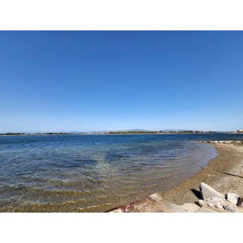 Petite maison de vacances au bord de l'eau