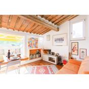 Piazza dei Cavalieri Orange Attic Apartment