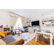 Picturesque 2 bedroom apartment, in London's famous Primrose Hill