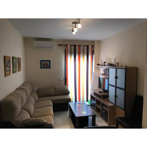 Precioso Apartamento 1 dormitorio 1 Room con Piscina junto al mar