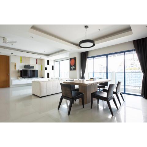 Private Luxury Residence 3BR, Heart of Bangkok