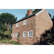 Pump Cottage - Cosy Herefordshire Cottage