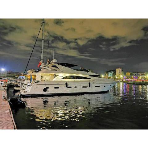 Rent Luxury Motor Yacht