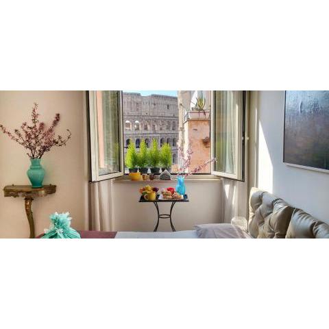 Rental in Rome Colosseo View Luxury