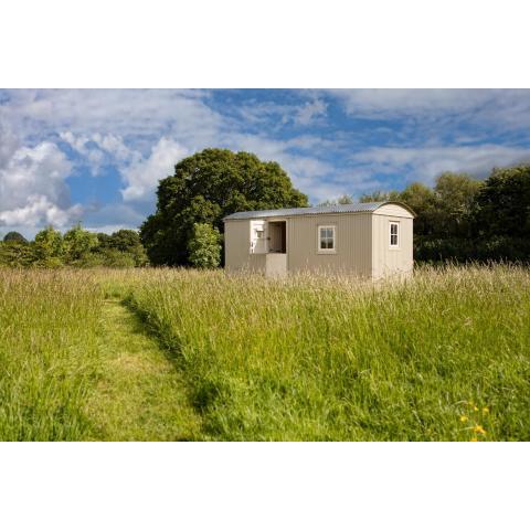 Romantic secluded Shepherd Hut Hares Rest