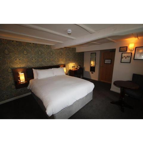 rooms @ the dolau inn