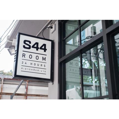 S44ROOM