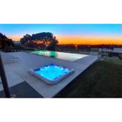 Sky Villa by Laranjal Rentals