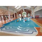 Sleeps 6 Gym Entertainment Pool Beach