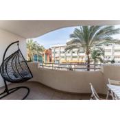 Spacious 2bed family apartment in Puerto Marina