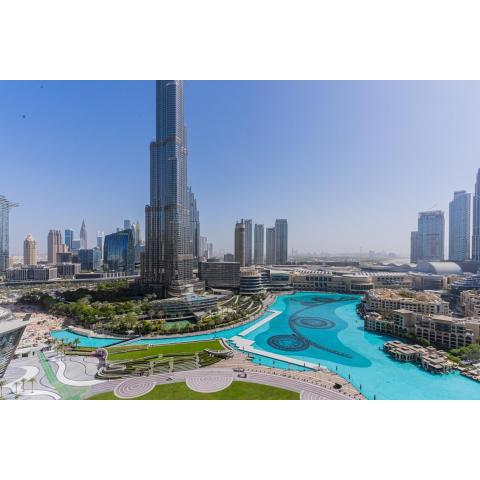 Splendid Apartments with Burj Khalifa and Fountain View