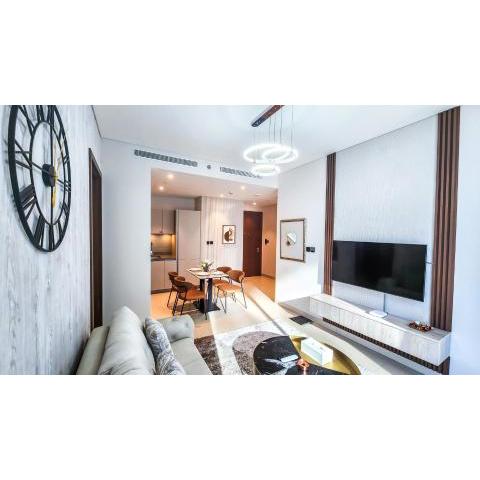 STAY Exuberant 2BR Holiday Home near Burj Khalifa