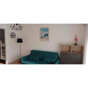 Studio 4p Clim Wifi Loggia Centre-ville Plage 200m Ménage inclus