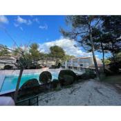 Studio neuf piscine et proche plage