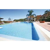 Stunning apartment in Duquesa with 2 Bedrooms, Outdoor swimming pool and Swimming pool